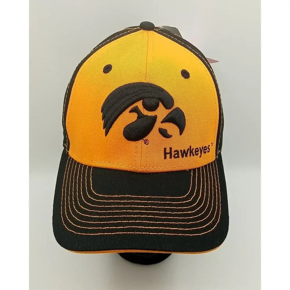 Iowa Hawkeyes NCAA Adjustable Cap & 2024 Panini Caitlin Clark Card #H14